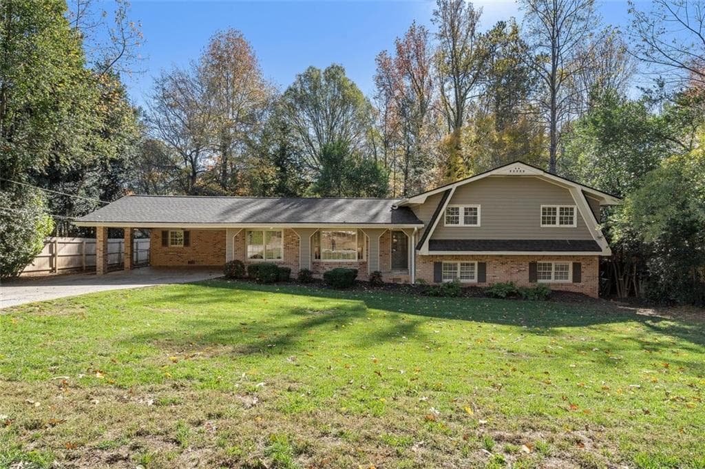2129 Luray Court, Dunwoody, GA 30338 — most recent listing photo