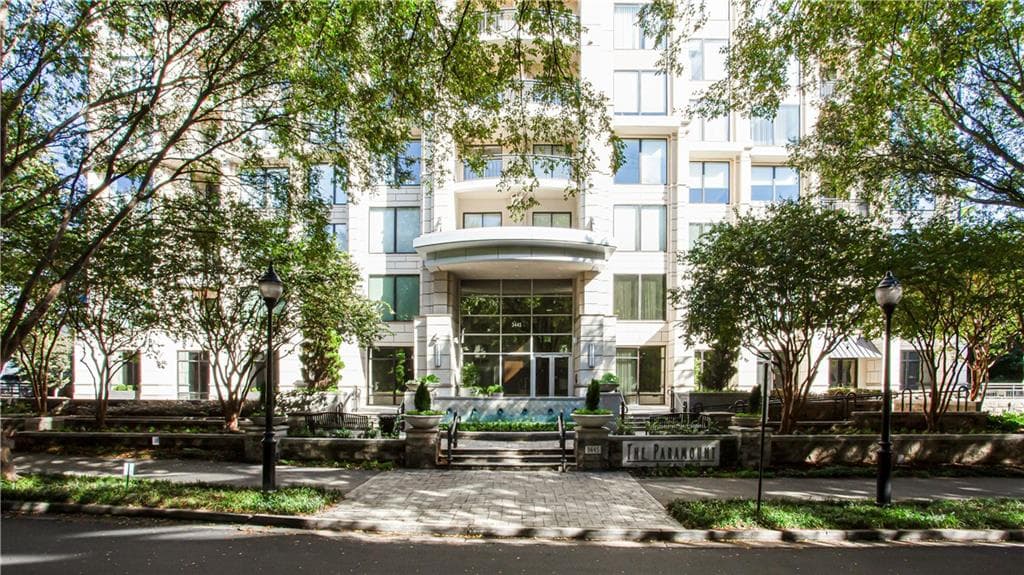 2 bedroom, 2 bathroom, 1,363 sq ft condominium sold at 3445 Stratford Road 1404, Atlanta, GA 30326
