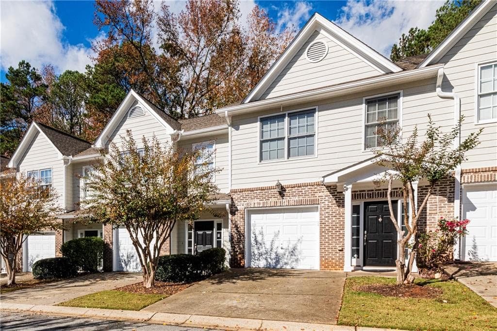 3 bedroom, 3 bathroom, 1,475 sq ft townhouse sold at 5331 Sherwin Drive, Norcross, GA 30093