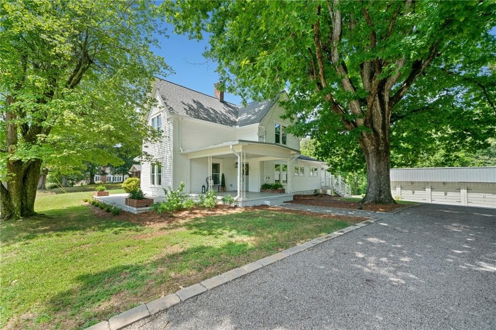 3 bedroom, 2 bathroom single family residence sold at 887 Old Canton Road, Ball Ground, GA 30107