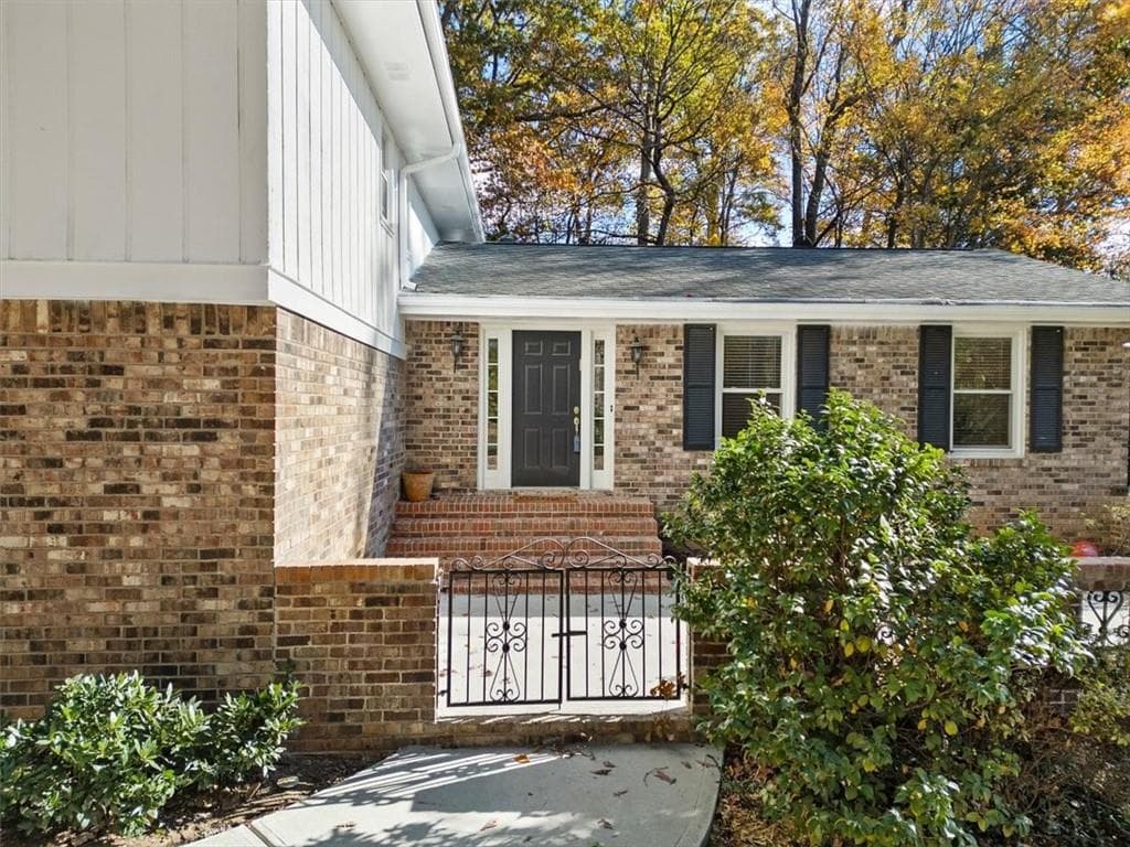 4939 Windhaven Court, Dunwoody, GA 30338 — most recent listing photo