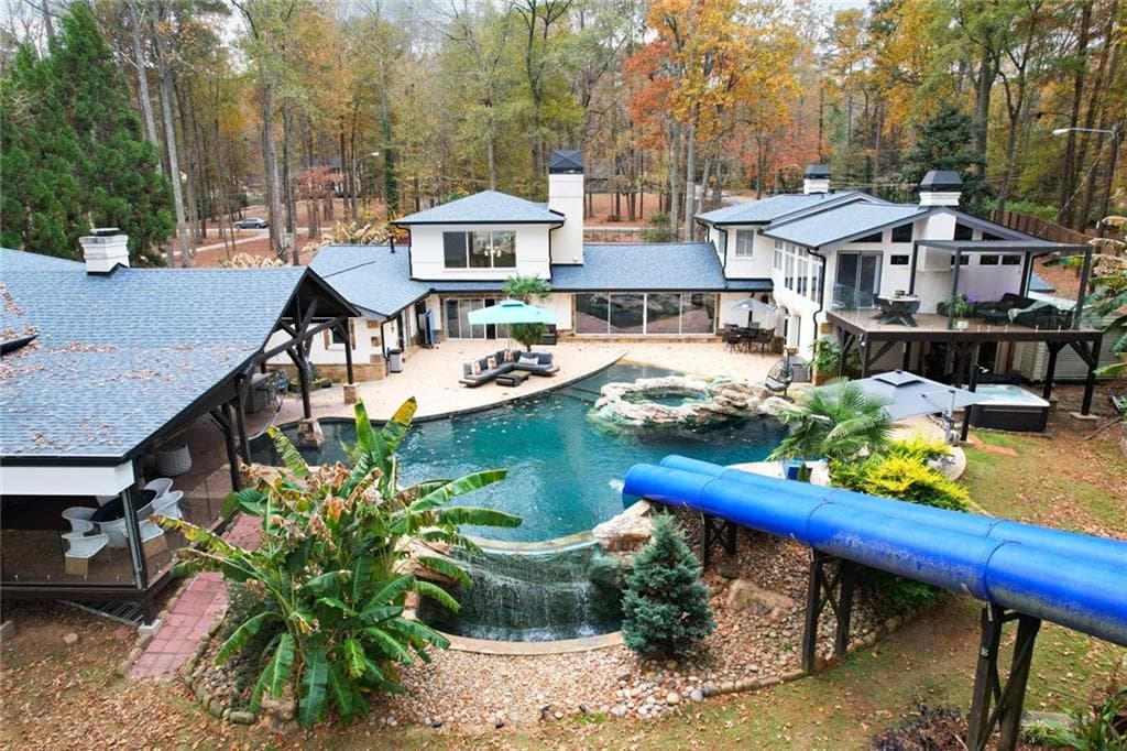 2440 Emerald Drive, Jonesboro, GA 30236 — most recent listing photo
