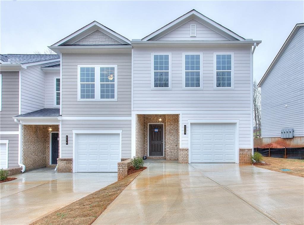 3 bedroom, 3 bathroom townhouse sold at 3400 Ripple Loop 129, South Fulton, GA 30349