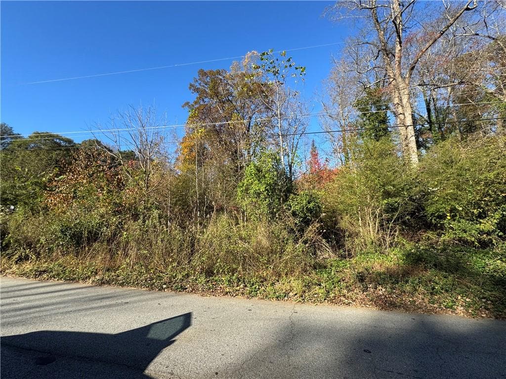 single family residence for sale at 1628 Pendley Drive, Austell, GA 30168 — photo 3