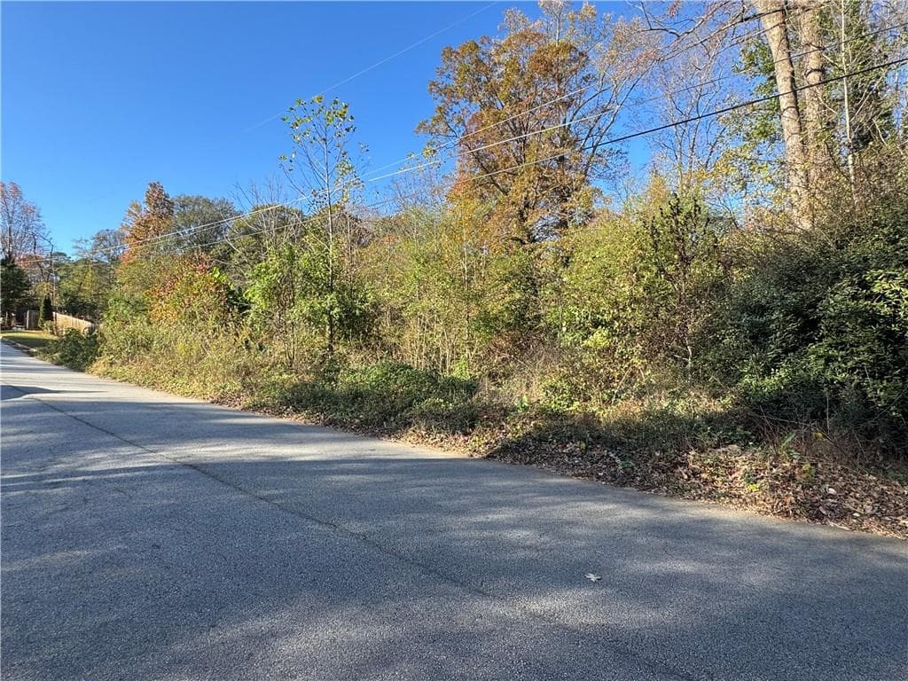 single family residence for sale at 1628 Pendley Drive, Austell, GA 30168 — photo 4