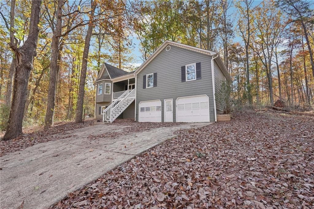 821 White Stag Lane, Canton, GA 30115 — most recent listing photo