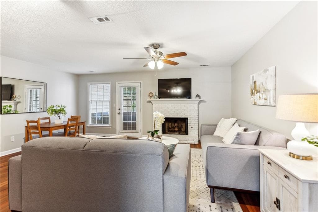 2 bedroom, 3 bathroom townhouse for rent at 1166 Magnolia Way, Smyrna, GA 30082 for $2,200 a month — photo 3