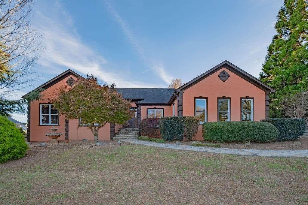 4365 Willow Oak Drive, Gainesville, GA 30506 — most recent listing photo