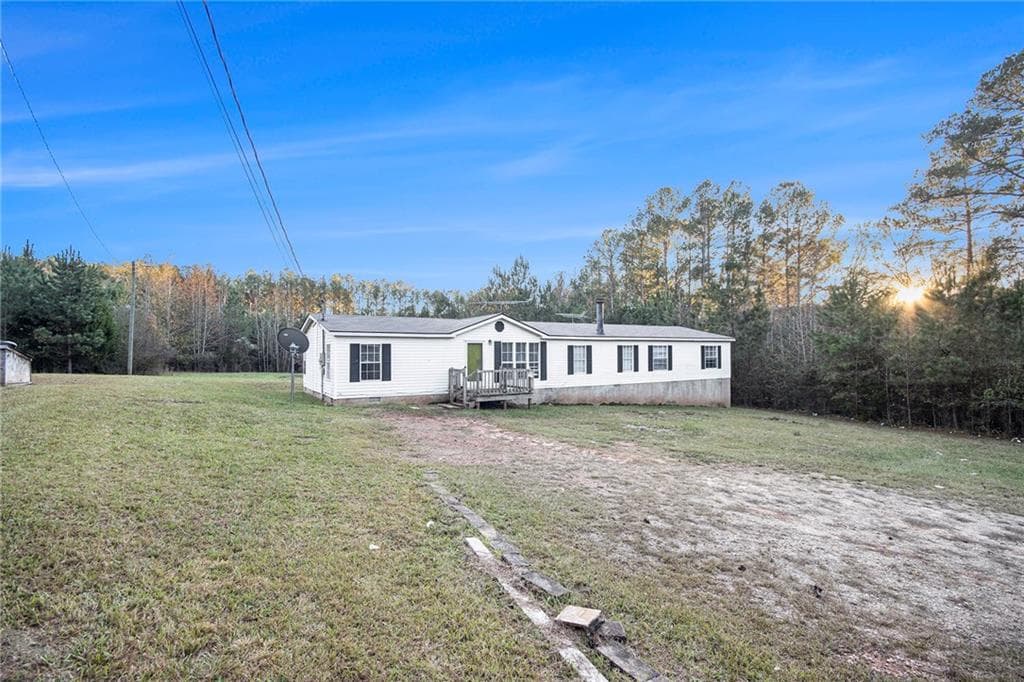 3 bedroom, 2 bathroom single family residence sold at 2900 Gaston Road, Greenville, GA 30222