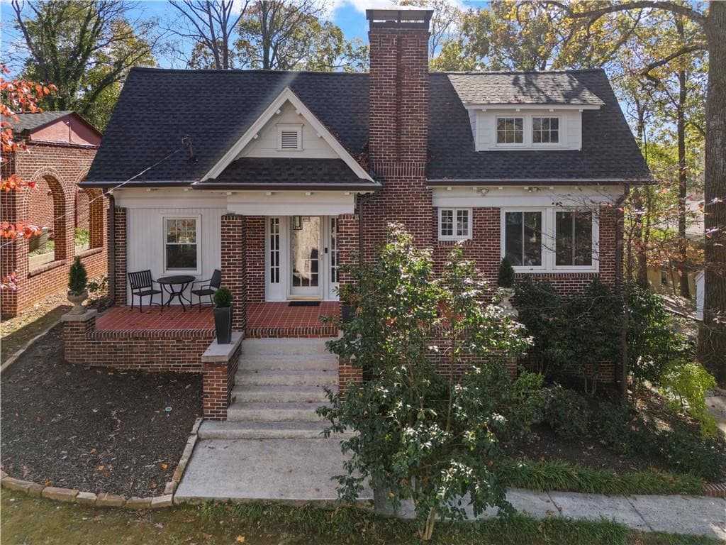 2 bedroom, 2 bathroom, 1,928 sq ft single family residence sold at 1225 Stillwood Drive, Atlanta, GA 30306