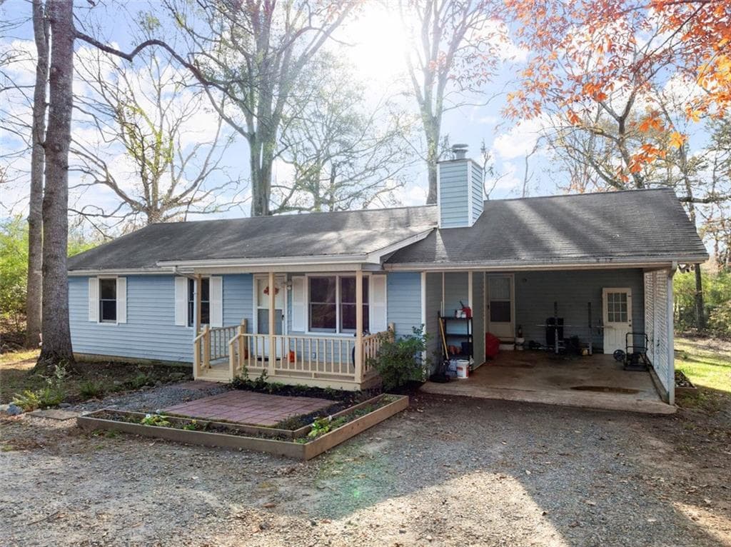 3 bedroom, 2 bathroom single family residence sold at 606 ETOWAH RIVER Road, Dawsonville, GA 30534