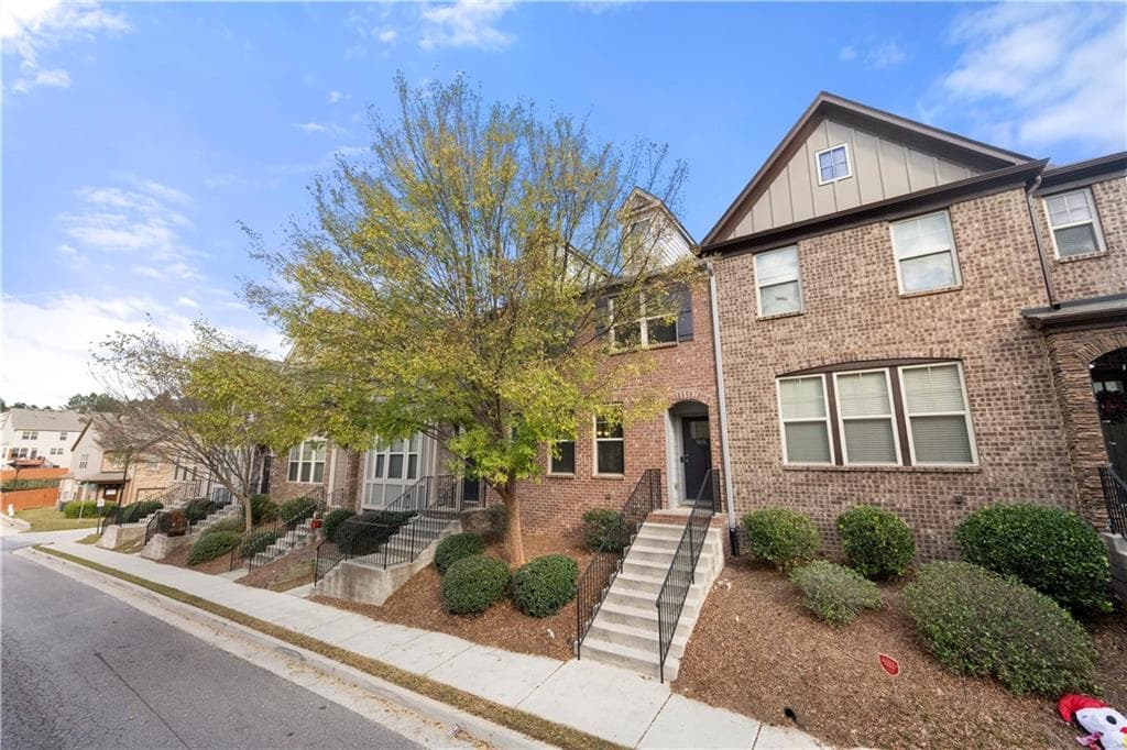 3 bedroom, 4 bathroom, 2,516 sq ft townhouse sold at 5096 SE White Oak Terrace, Smyrna, GA 30080