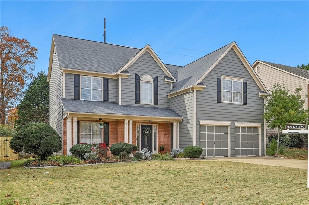 4 bedroom, 3 bathroom, 2,463 sq ft single family residence sold at 995 LAUREL COVE Drive, Snellville, GA 30078