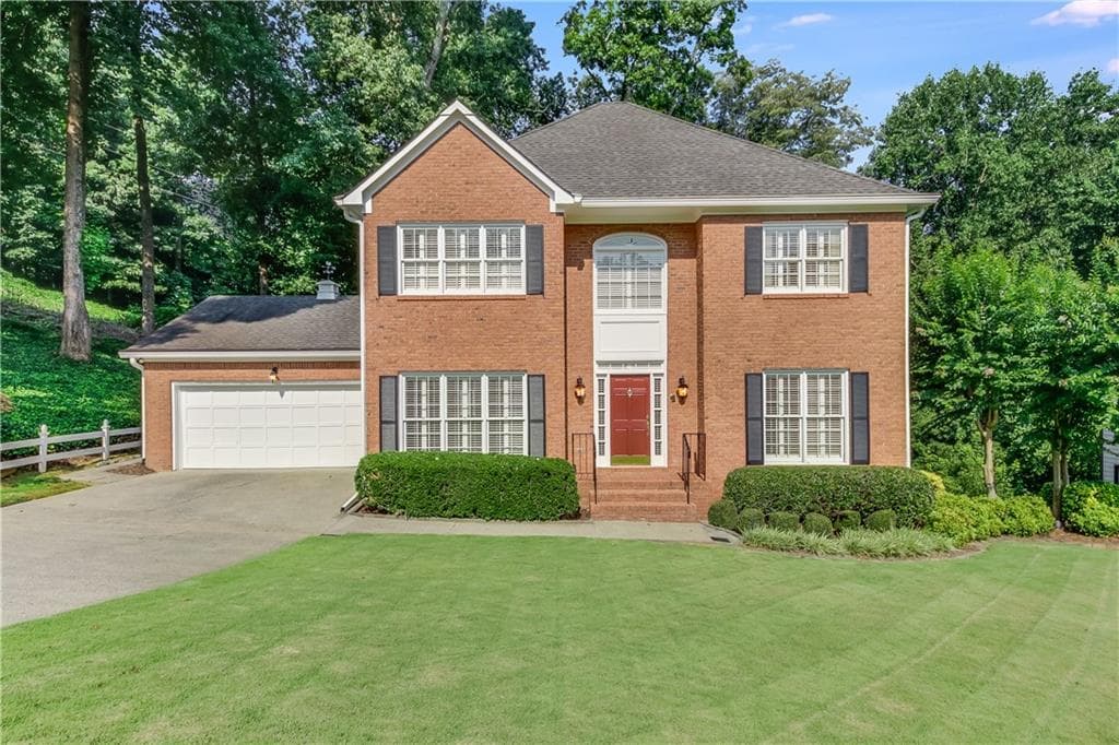4 bedroom, 4 bathroom, 3,554 sq ft single family residence sold at 4741 Summerwood Drive, Smyrna, GA 30126