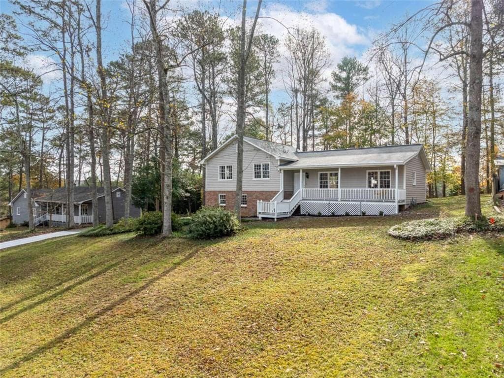 3 bedroom, 2 bathroom, 1,668 sq ft single family residence sold at 322 Pioneer Circle, Woodstock, GA 30188