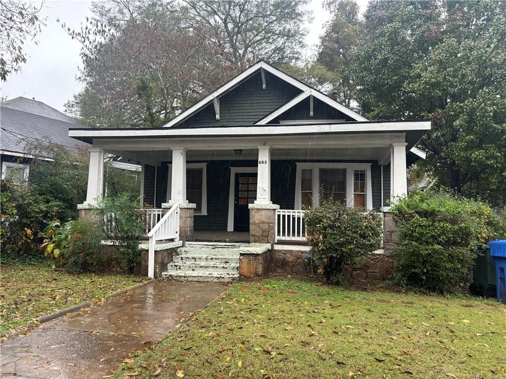 3 bedroom, 2 bathroom, 1,856 sq ft single family residence sold at 603 Willard Avenue, Atlanta, GA 30310