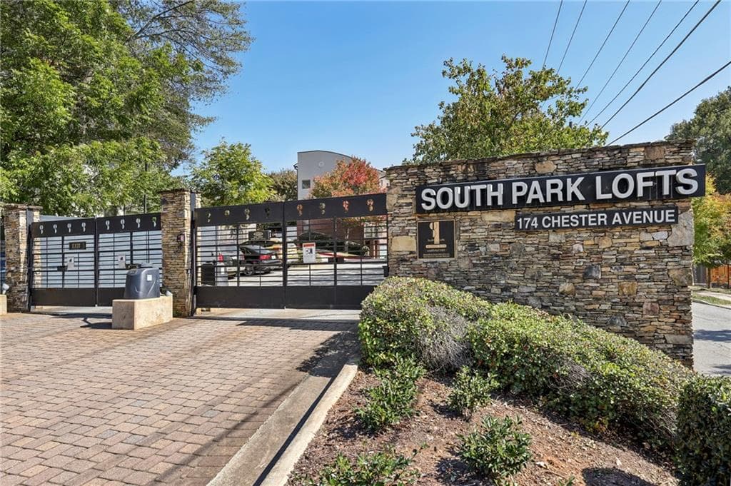 1 bedroom, 1 bathroom, 1,045 sq ft condominium sold at 174 Chester Avenue 109, Atlanta, GA 30316