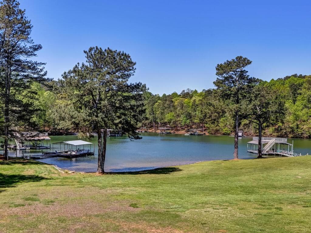 3 bedroom, 3 bathroom single family residence sold at 4515 T Moore Road, Oakwood, GA 30566
