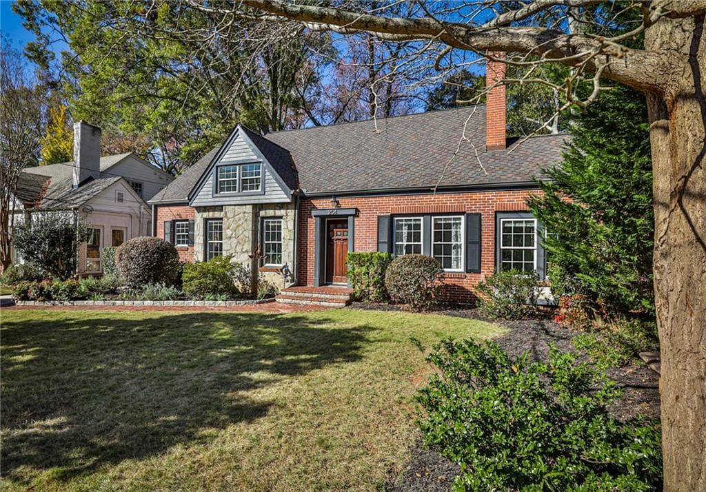 3 bedroom, 3 bathroom, 2,335 sq ft single family residence sold at 204 Heatherdown Road, Decatur, GA 30030