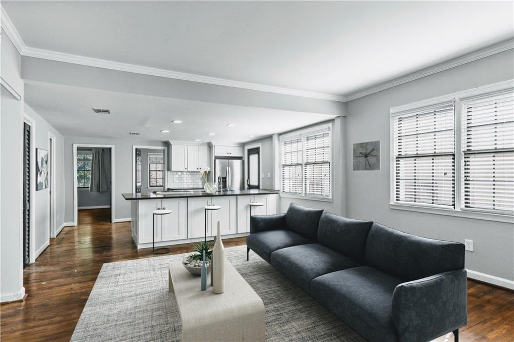 2 bedroom, 1 bathroom, 980 sq ft condominium sold at 1122 Rosedale Drive B4, Atlanta, GA 30306