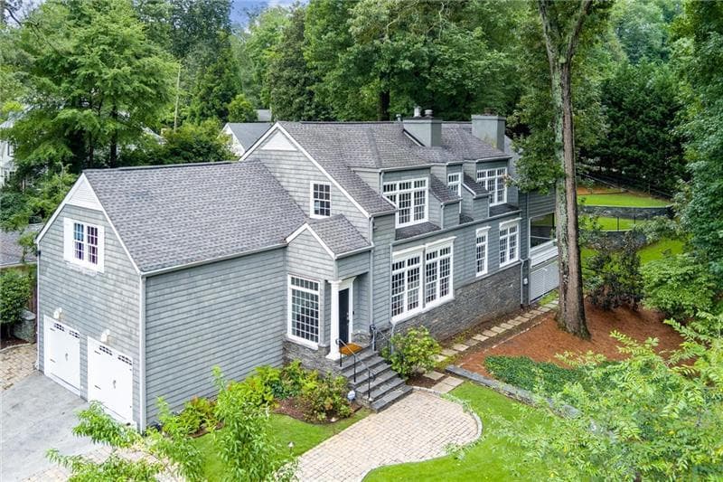 5 bedroom, 4 bathroom, 4,032 sq ft single family residence sold at 970 Buckingham Circle, Atlanta, GA 30327