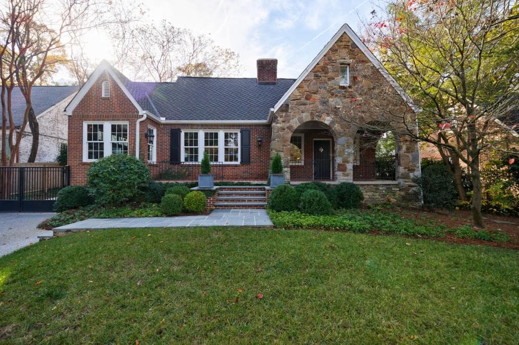 4 bedroom, 3 bathroom, 2,928 sq ft single family residence sold at 445 Brentwood Drive, Atlanta, GA 30305