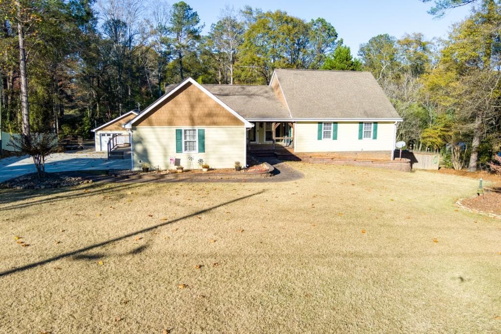 4 bedroom, 3 bathroom, 4,318 sq ft single family residence sold at 4010 Lindley Circle, Powder Springs, GA 30127