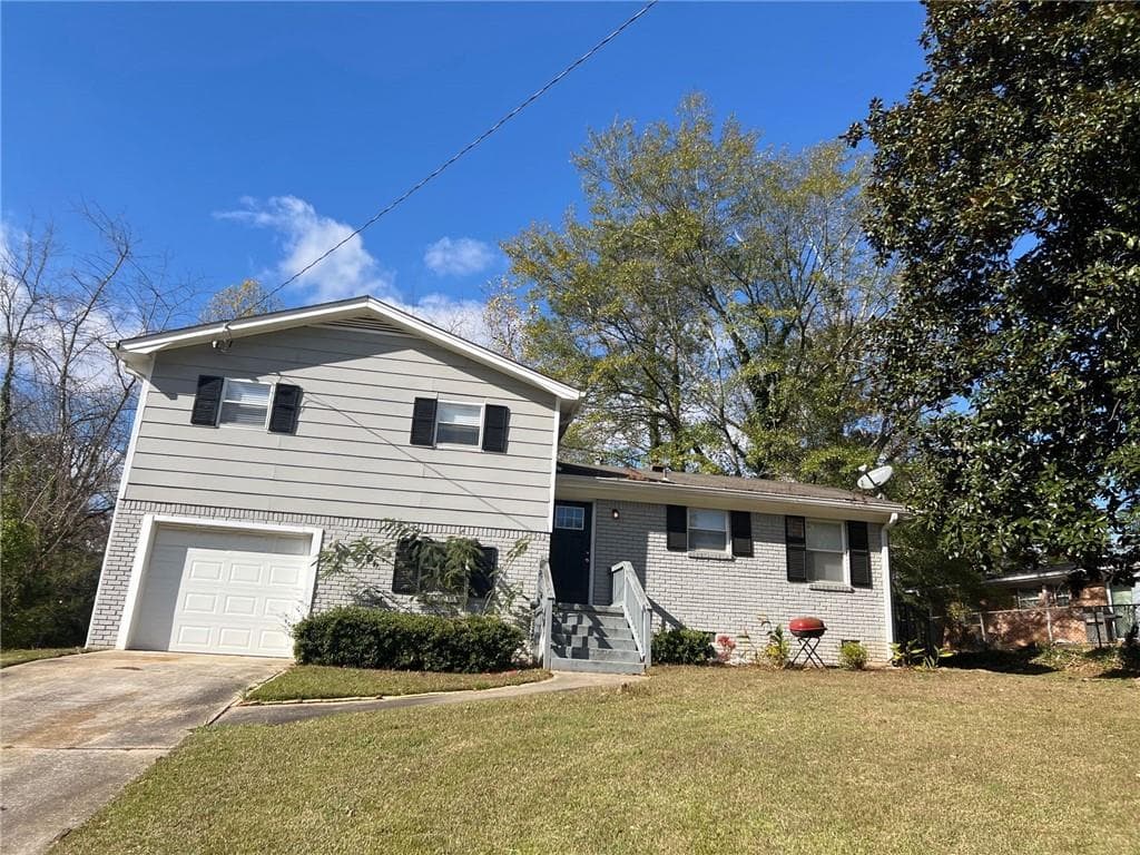 5 bedroom, 3 bathroom, 1,728 sq ft single family residence sold at 2273 Green Hawk Court, Decatur, GA 30035