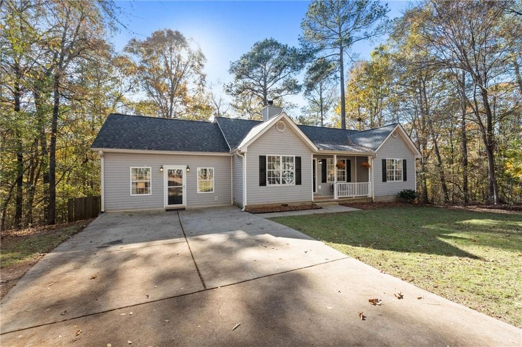 3 bedroom, 2 bathroom, 1,809 sq ft single family residence sold at 51 Kingbird Court, Monticello, GA 31064