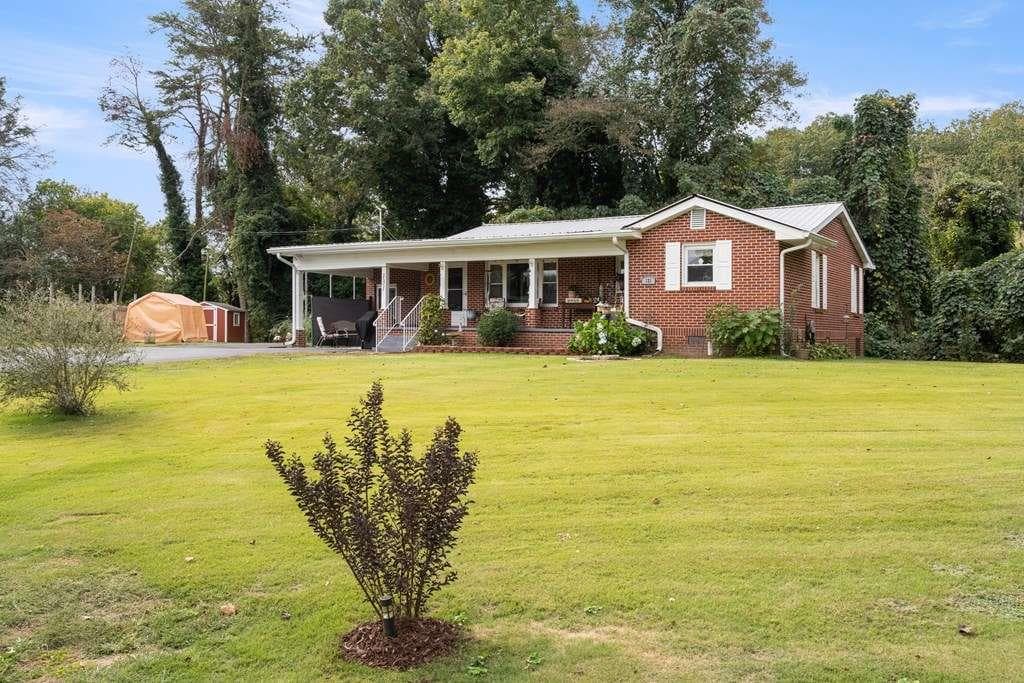 131 Logan Circle, Ellijay, GA 30540 — most recent listing photo