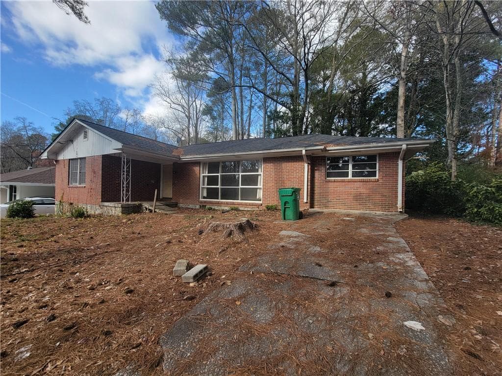 3 bedroom, 2 bathroom, 1,514 sq ft single family residence sold at 1174 Biltmore Drive, Atlanta, GA 30329