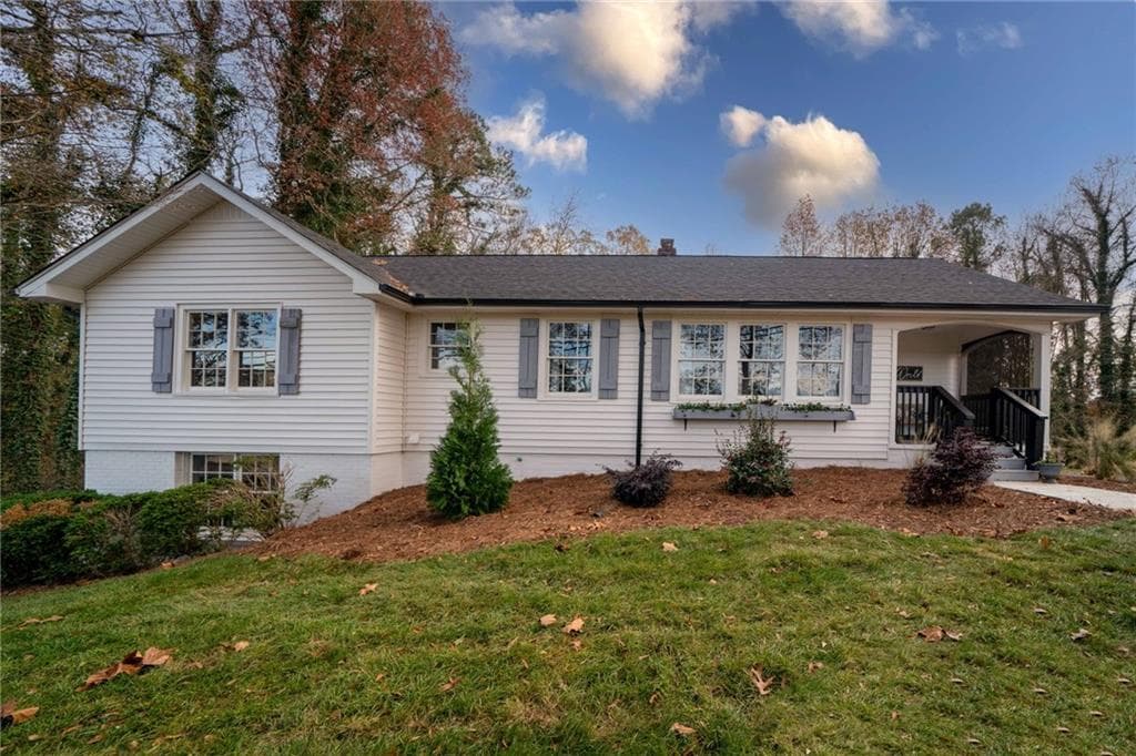 3 bedroom, 2 bathroom single family residence sold at 996 Marietta Road, Canton, GA 30114