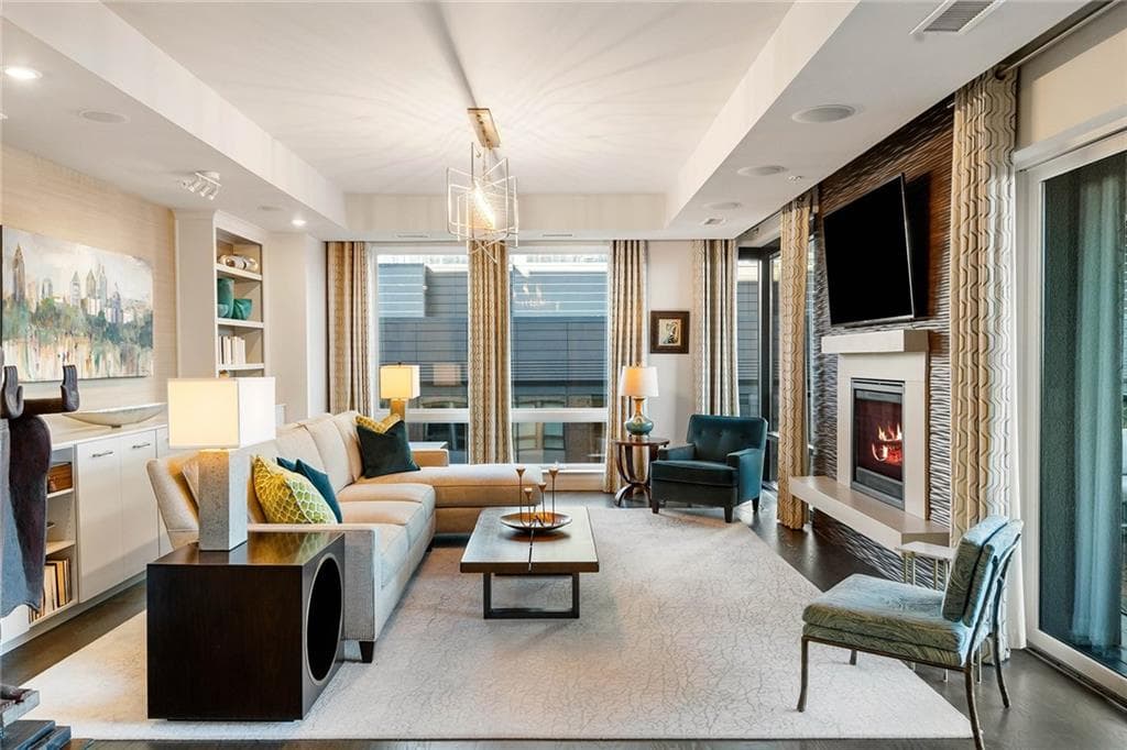 3 bedroom, 3 bathroom condominium sold at 867 Peachtree Street 602, Atlanta, GA 30308