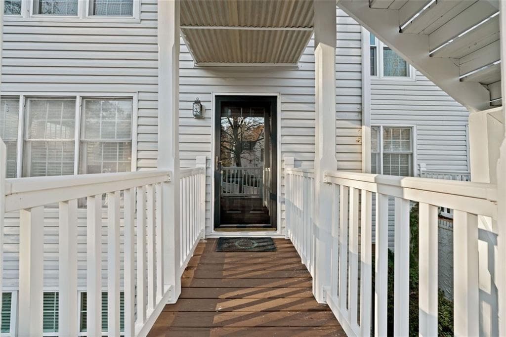 1 bedroom, 1 bathroom, 1,121 sq ft condominium sold at 1115 Cannongate Crossing, Marietta, GA 30064