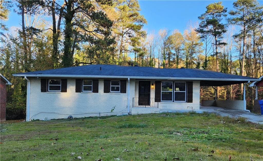 3 bedroom, 2 bathroom, 1,224 sq ft single family residence sold at 3349 Glenview Circle, Atlanta, GA 30331