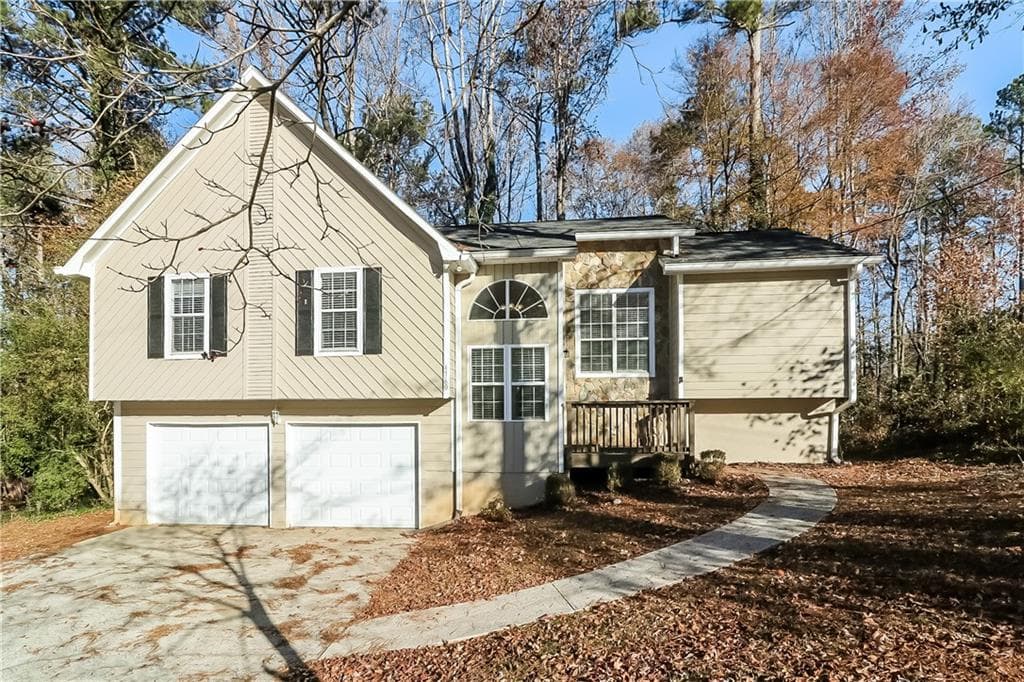 3 bedroom, 2 bathroom, 1,945 sq ft single family residence sold at 4760 Woodcrest Trail, Powder Springs, GA 30127