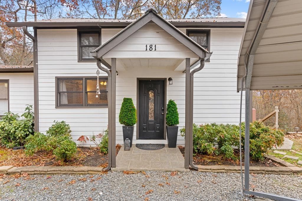 3 bedroom, 2 bathroom single family residence sold at 181 Lakeview Circle, Morganton, GA 30560