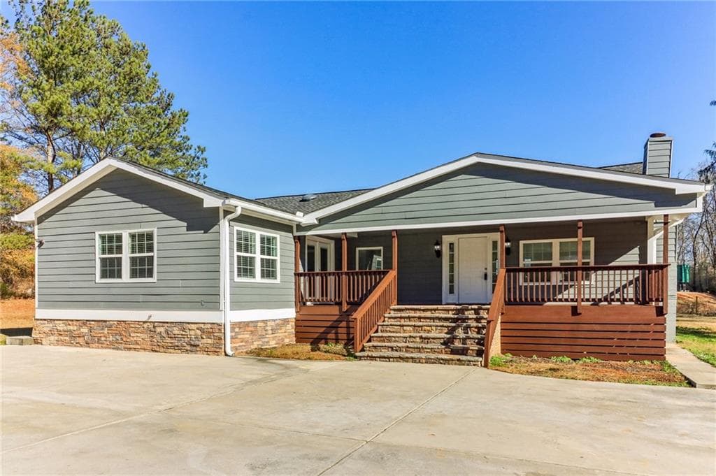 3 bedroom, 2 bathroom, 1,900 sq ft single family residence sold at 55 Pinebridge Drive, Dawsonville, GA 30534