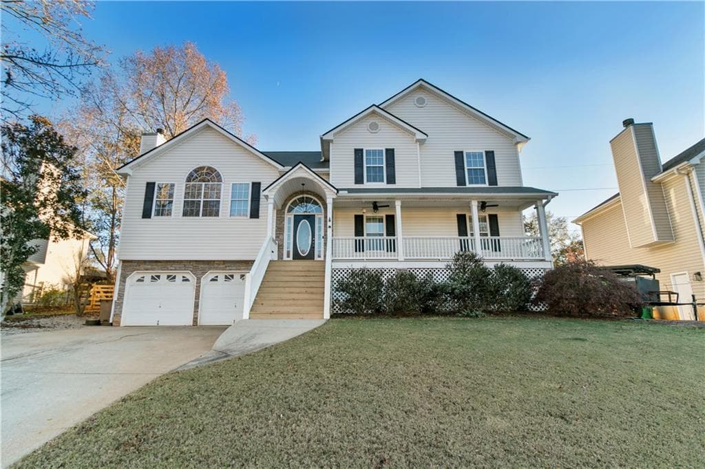4 bedroom, 3 bathroom, 2,530 sq ft single family residence sold at 1028 Foxhollow Trail, Canton, GA 30115