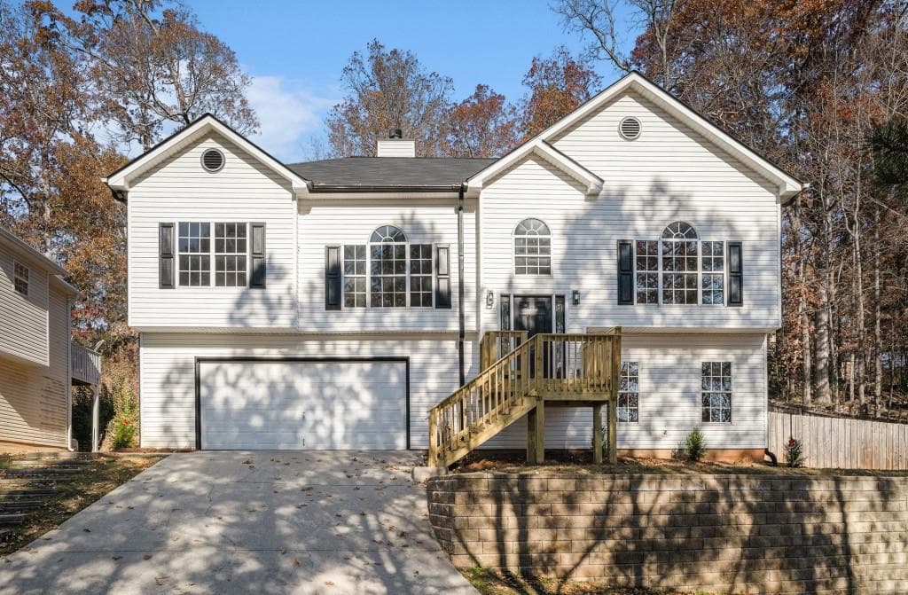 4 bedroom, 3 bathroom, 2,216 sq ft single family residence sold at 739 Reeves Lake Drive, Marietta, GA 30064