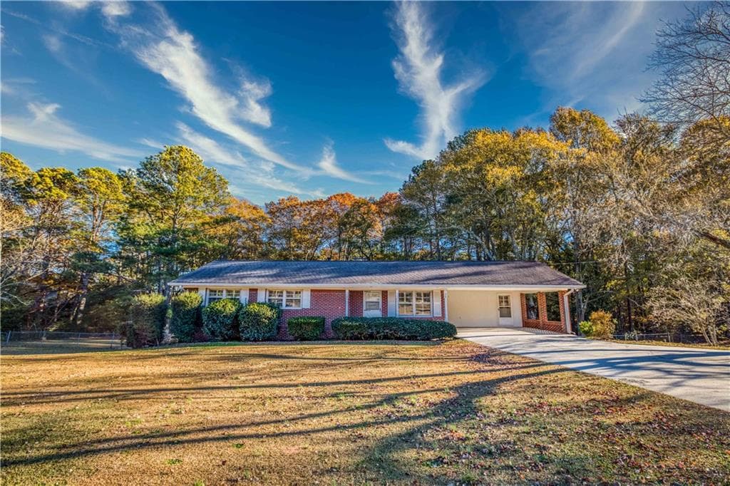 176 Teresa Lane, Loganville, GA 30052 — most recent listing photo