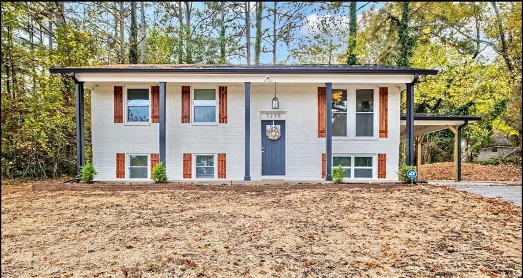 3 bedroom, 3 bathroom, 1,850 sq ft single family residence sold at 3230 Santa Fe Trail, Marietta, GA 30060