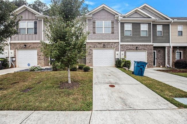 8443 Douglass Trail, Jonesboro, GA 30236 — most recent listing photo