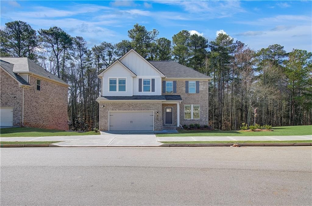 4 bedroom, 3 bathroom single family residence sold at 184 Cabin Way, Hampton, GA 30228