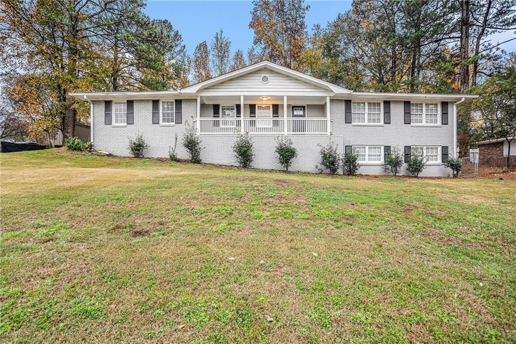 5 bedroom, 2 bathroom, 1,370 sq ft single family residence sold at 3661 Collins Drive, Douglasville, GA 30135