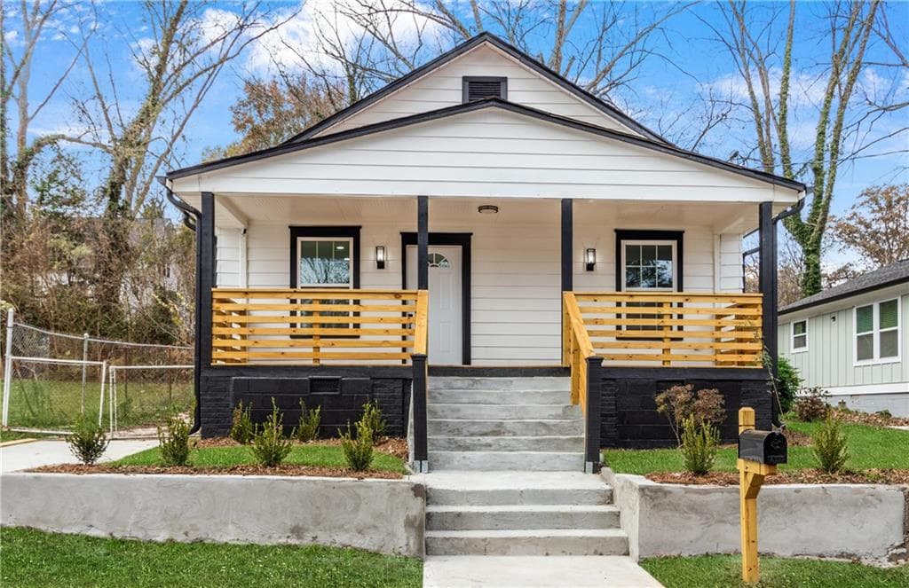 3 bedroom, 2 bathroom, 1,297 sq ft single family residence sold at 1097 Hubbard Street, Atlanta, GA 30310