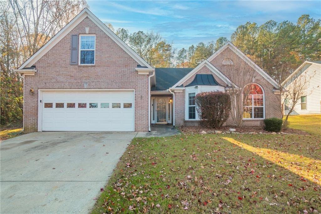 3 bedroom, 3 bathroom single family residence sold at 822 Fairmont Park Drive, Dacula, GA 30019