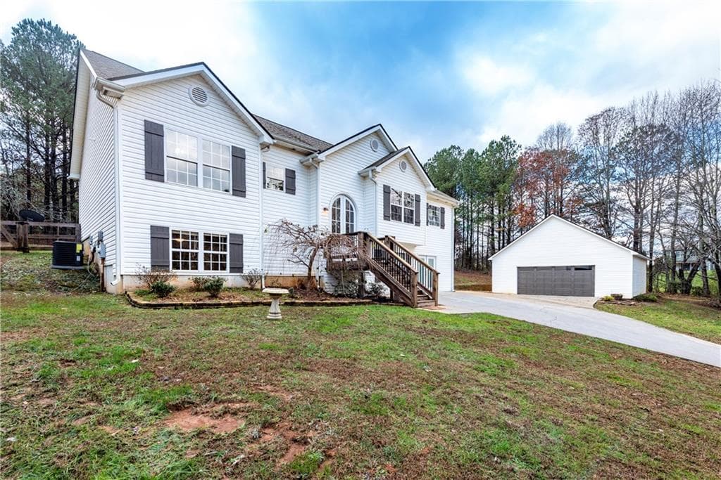 3 bedroom, 2 bathroom single family residence sold at 801 Browning Road, Fairmount, GA 30139
