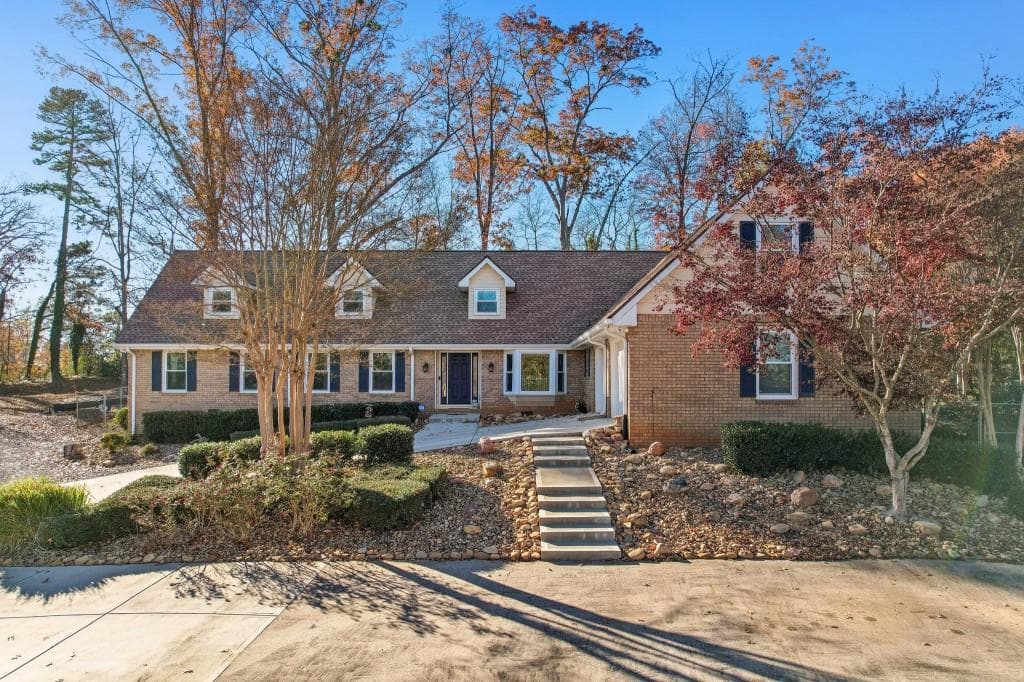 5 bedroom, 3 bathroom, 3,516 sq ft single family residence sold at 320 Hembree Hill Drive, Canton, GA 30114