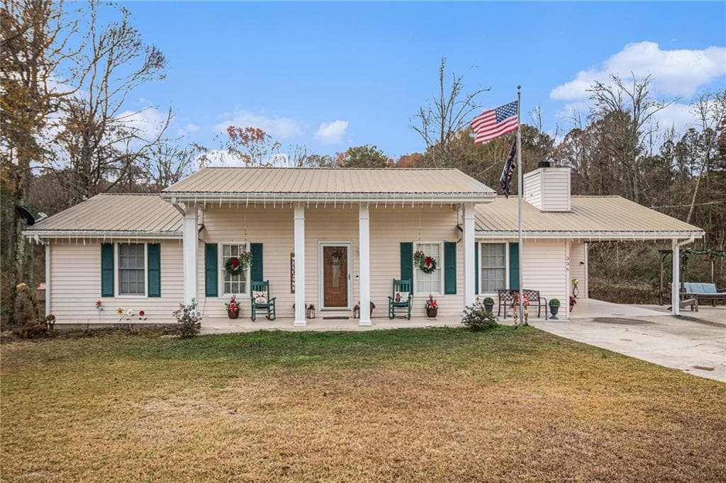 3 bedroom, 2 bathroom, 1,404 sq ft single family residence sold at 336 Katie Lane, Carrollton, GA 30117